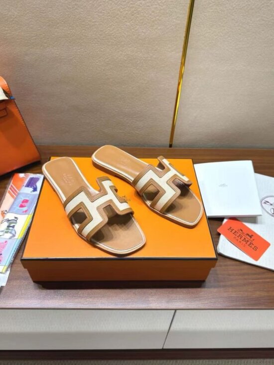 Hermes​​​​​​​​​​ Shoes - Hermes Oran Two-Tone H Flat Slide Sandals
